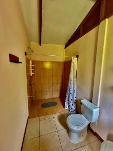 Koupelna v ubytování Zompopa Lodge + 25 fotografií