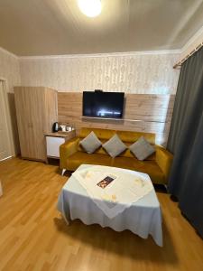 TV a/nebo společenská místnost v ubytování Pension Cao Lai + 37 fotografií