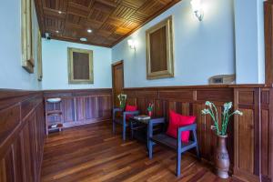 Posezení v ubytování SATTA Private Pool Villa