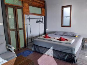 Afbeelding uit fotogalerij van Monkey Island Resort Koh Mak in Ko Mak +34 foto's