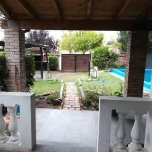 Swimmingpoolen hos eller tæt på La casita