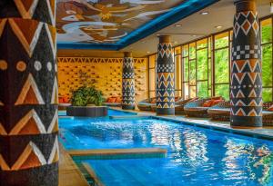 Bazén v ubytovaní Bambara Hotel alebo v jeho blízkosti