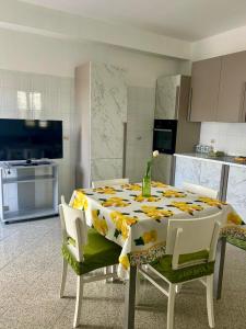 Η κουζίνα ή μικρή κουζίνα στο Casa Vacanza Aria di Mare