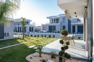 Zahrada ubytování Nefeli & Nefeli Luxury Residential Complexes