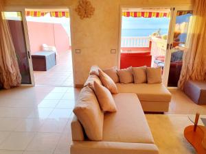 Posedenie v ubytovaní Fantastic View Terrace Apt By Dream Homes Tenerife