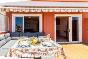 Posedenie v ubytovaní Fantastic View Terrace Apt By Dream Homes Tenerife
