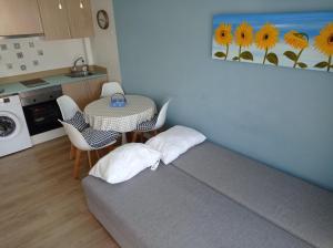 Kuchyňa alebo kuchynka v ubytovaní Xaloc Solo Familias Serviplaya