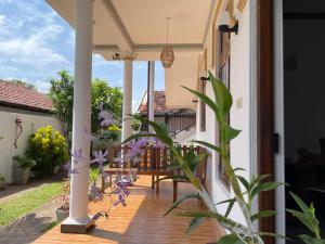 Zahrada ubytování BlissFam Villa & Hostel