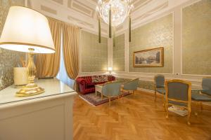 Posedenie v ubytovaní Palazzo Monga Boutique Guesthouse