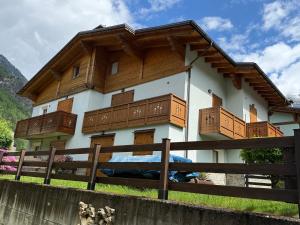 Budova, kde se apartmán nachází