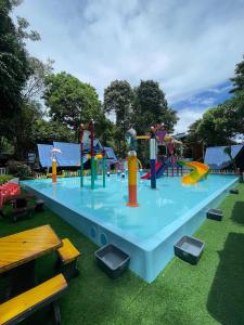 Herní místnost nebo prostor pro děti v ubytování Sharilla Resort - Perhentian BS + 51 fotografií