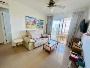 Μια τηλεόραση ή/και κέντρο ψυχαγωγίας στο T981 - Cala Palmera - 2004 Finestrat