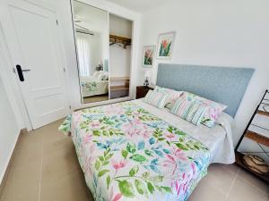 Ένα ή περισσότερα κρεβάτια σε δωμάτιο στο T981 - Cala Palmera - 2004 Finestrat +30 φωτογραφίες