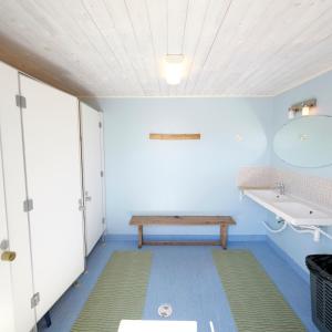 Φωτογραφία από το άλμπουμ του Sandvik gästhamn och camping σε Kökar