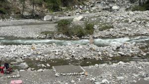 Gallery image of Usha River Side Resort in Gushaini