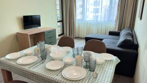 A television and/or entertainment centre at Evi Apartments 2