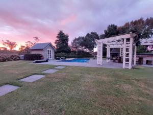 Gallery image of Spacious country guest house in Te Kowhai