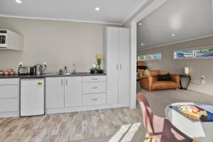 Gallery image of Spacious country guest house in Te Kowhai