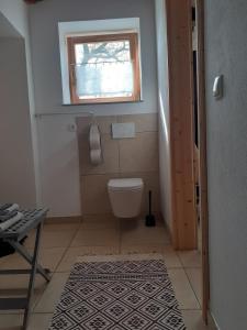 Koupelna v ubytování Apartment am Vierkanthof im Thermenland