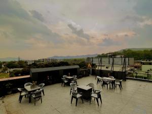 Balkón nebo terasa v ubytování Hotel Aura Residency In Haridwar By Sitara Hotels
