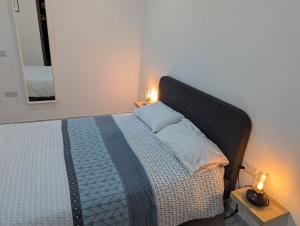 Postel nebo postele na pokoji v ubytování Endor Ground Floor Apartment with backyard and garage in Gozo