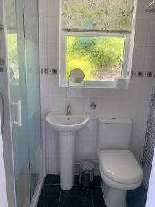 Ένα μπάνιο στο The Haven garden room