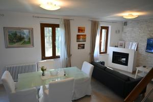 TV a/nebo společenská místnost v ubytování Borgo Tullio, casa vacanze a pochi passi da Udine