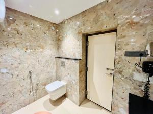 Bagno di Shankar Bhavan By Vinayak Hotels