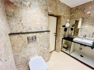 Bagno di Shankar Bhavan By Vinayak Hotels