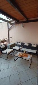 Gallery image of Isola Rossa La Paduledda Appartamento vista mare Il Mirto in Cascabraga +28 photos