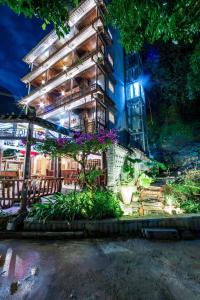 Aed väljaspool majutusasutust Yangshuo FlowerTree Courtyard - Traditional Chinese style