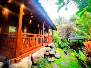 Κήπος έξω από το Nawasena Ubud
