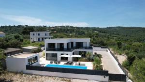Πισίνα στο ή κοντά στο Villa Aves