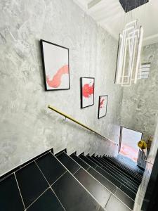Okunola1bed apartment with balcony and Pool的相册照片