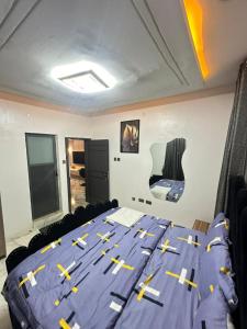 Vuode tai vuoteita majoituspaikassa 2 BDR Furnished Apt 24h power with pool