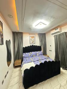 Vuode tai vuoteita majoituspaikassa 2 BDR Furnished Apt 24h power with pool