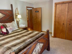 Gallery image of The Hideaway on Clear Lake Island in Hayward