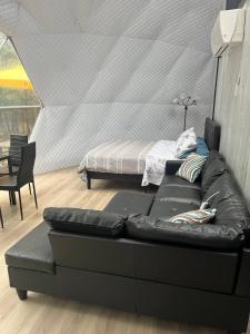 Posezení v ubytování Chamcook_B Dome