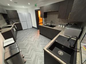 Gallery image of Large 9BR house - central location in Wisbech