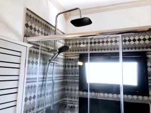 Ένα μπάνιο στο Apartment Alegranza in the beautiful Village of Mozaga, Lanzarote +31 φωτογραφίες