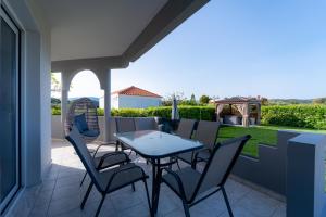 A balcony or terrace at Villa Giota Luxury Living