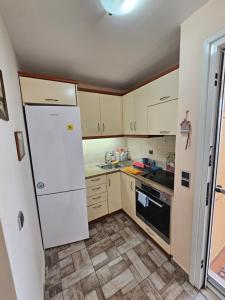 Fotografie z fotogalerie ubytování Sunset on the Beach Apartment v destinaci Eretria + 3 fotografie