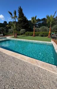 Kolam renang di atau dekat dengan Villa in Roquefort-les-Pins