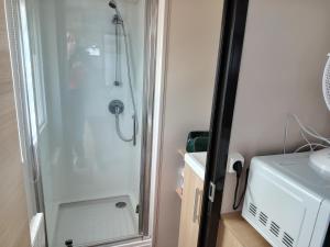 Koupelna v ubytování Mobilhome La Réserve - 3 ch - 6 pers - Terrasse