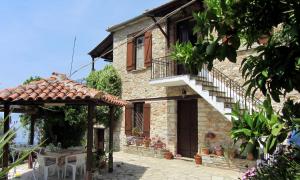 Gallery image of Tsorni Hill Cottage in Lefokastro