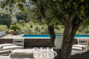 Bazén v ubytování Villa Elena - Oasi di Charme con piscina nebo v jeho okolí