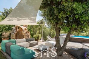 Bazén v ubytování Villa Elena - Oasi di Charme con piscina nebo v jeho okolí + 63 fotografií