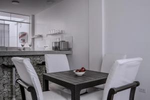 Kuchyň nebo kuchyňský kout v ubytování Apartamento Amoblado en Tacna + 9 fotografií