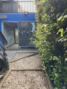 Budova, kde se apartmán nachází + 1 fotografie