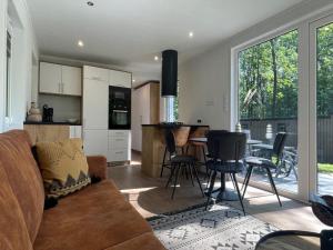 Η κουζίνα ή μικρή κουζίνα στο Chalet in Veluwe near Scenic Trails